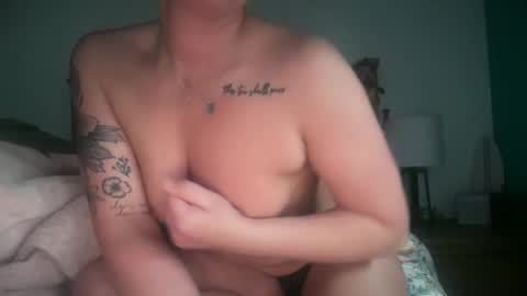 kyndahlbertram online show from April 8, 7:49 pm