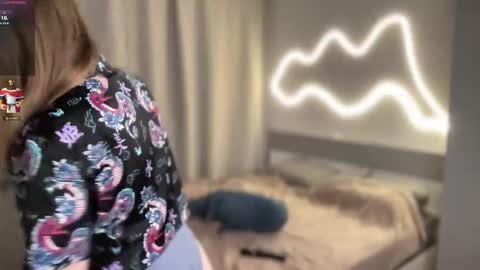 Amanda online show from October 6, 4:12 pm