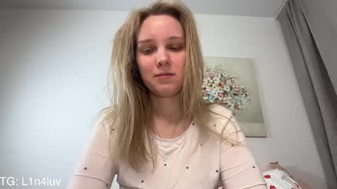 lina online show from April 3, 6:17 pm