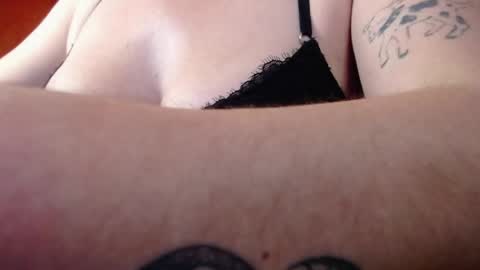 Snapshot of la_femme_fatale_ chatting on September 29, 10:04 pm Hanna FREE ONLYFANS online show from September 29, 10:04 pm