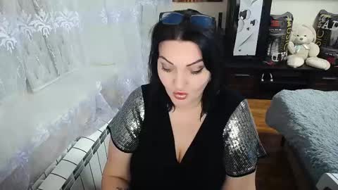 lady_boom_ online show from February 18, 6:17 pm