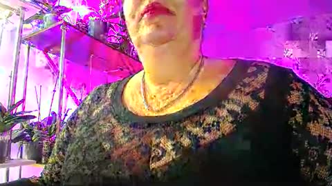 Snapshot of lady_gloria chatting on October 14, 4:26 am Lady Gloria online show from October 14, 4:26 am
