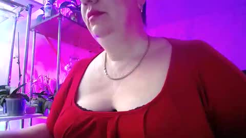 Snapshot of lady_gloria chatting on February 20, 5:12 am Lady Gloria online show from February 20, 5:12 am