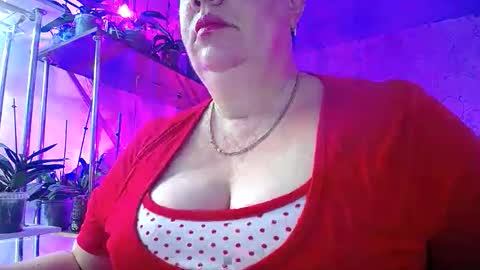 Lady Gloria online show from November 5, 5:23 am