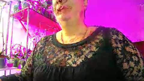 Snapshot of lady_gloria chatting on February 22, 5:34 am Lady Gloria online show from February 22, 5:34 am