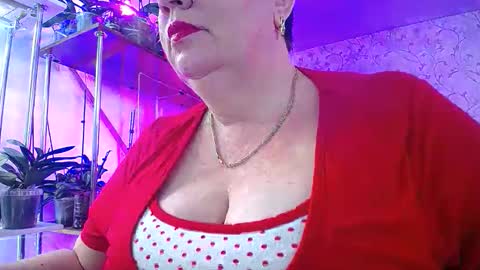 Lady Gloria online show from November 18, 8:04 am