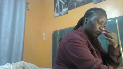 lindah32 online show from June 24, 9:03 pm