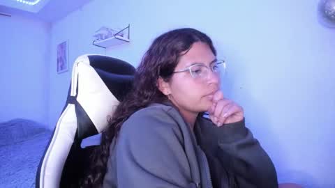  Lady  online show from November 12, 2:31 am