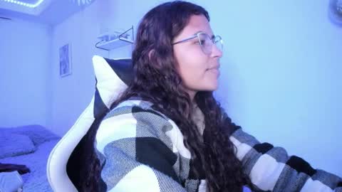 Snapshot of ladybrown_16 chatting on October 19, 3:52 am Lady online show from October 19, 3:52 am