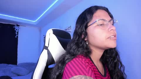 Snapshot of ladybrown_16 chatting on January 17, 3:12 am Lady online show from January 17, 3:12 am