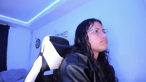 Snapshot of ladybrown_16 chatting on January 24, 5:21 am Lady online show from January 24, 5:21 am