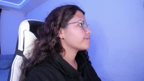 Snapshot of ladybrown_16 chatting on September 21, 4:22 am Lady online show from September 21, 4:22 am