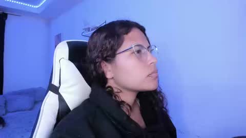 Snapshot of ladybrown_16 chatting on September 17, 1:25 am Lady online show from September 17, 1:25 am