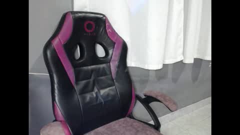 ladynemesis00 online show from January 8, 10:25 pm