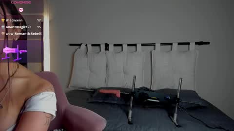 Laila  online show from February 18, 2:27 pm