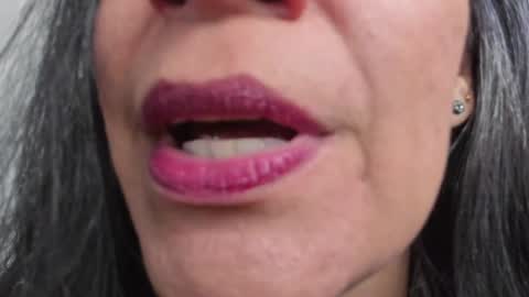 Lailacastillo online show from December 27, 12:34 pm