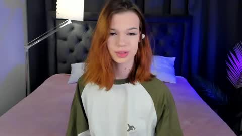 Mimi online show from April 17, 8:11 pm