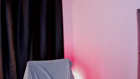 Snapshot of lana_dol chatting on January 8, 12:26 pm ... . . ... online show from January 8, 12:26 pm