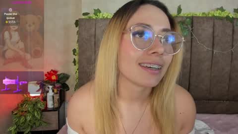 Lana online show from March 31, 8:58 am