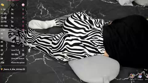 Snapshot of lanalandd chatting on February 26, 3:43 pm Lana online show from February 26, 3:43 pm