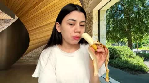 Snapshot of lanalandd chatting on September 19, 9:41 am Lana online show from September 19, 9:41 am