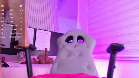 lanna_as online show from July 10, 2:01 am