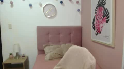 Lanna online show from March 19, 1:37 pm