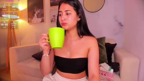 Snapshot of lara_madisson chatting on September 20, 7:28 am Lara Madisson online show from September 20, 7:28 am