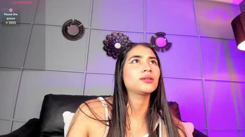 Snapshot of lara_madisson chatting on December 14, 4:08 pm Lara Madisson online show from December 14, 4:08 pm