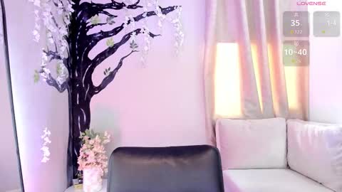      700  200   online show from February 17, 7:46 pm