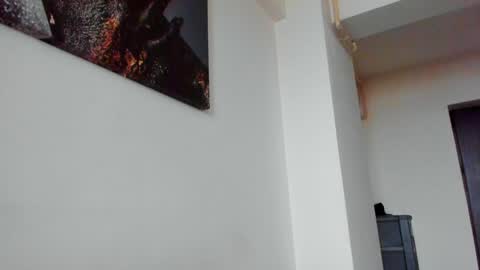 Snapshot of lara_squirtx chatting on January 31, 9:16 am Lara online show from January 31, 9:16 am