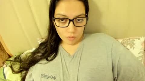 lara online show from October 25, 12:40 am