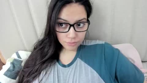 Snapshot of laracamille chatting on October 13, 12:41 pm lara online show from October 13, 12:41 pm