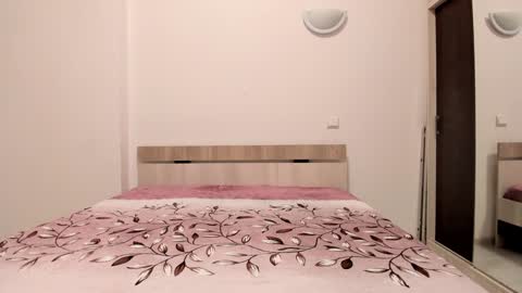 Lara online show from January 15, 5:29 am