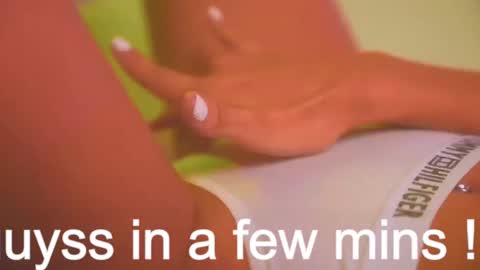 Snapshot of larastanford01 chatting on March 4, 3:00 am Lara Give it a thumbs up please its important  online show from March 4, 3:00 am