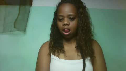 larissa645771 online show from October 2, 9:25 am