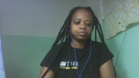 larissa645771 online show from September 18, 4:00 am