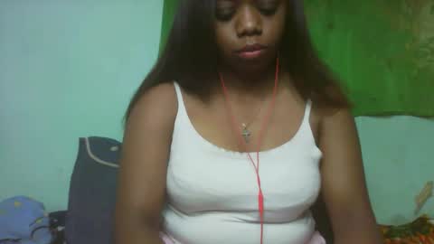 larissa645771 online show from March 18, 5:56 am