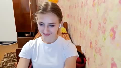 Snapshot of laticiacalicutt chatting on October 16, 2:09 pm Amelia online show from October 16, 2:09 pm