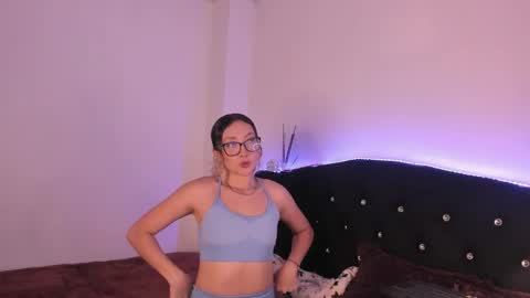 Lau Miller online show from November 22, 9:39 pm