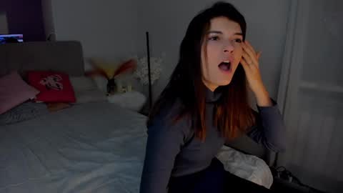 Laura online show from January 30, 6:24 am