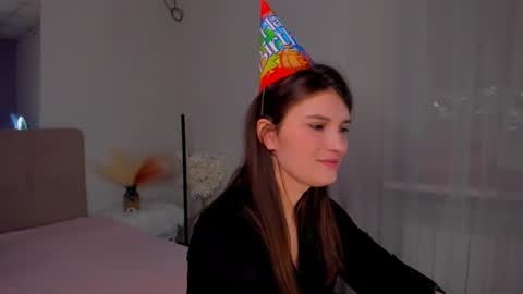 Laura online show from March 1, 6:35 am