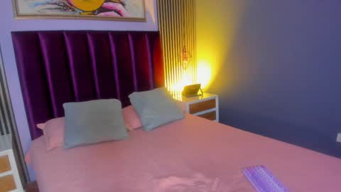 Laura online show from April 2, 1:41 pm