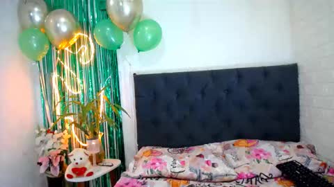 LAURA online show from March 17, 5:06 pm