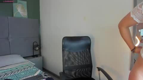 laura hotties online show from March 7, 12:56 pm