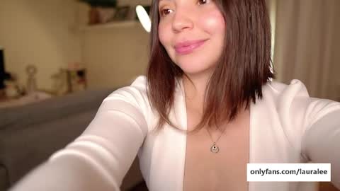 Laura Lee. online show from December 14, 2:22 am