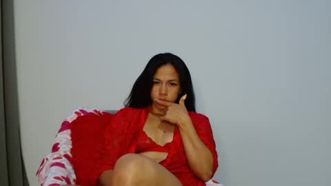 lau online show from October 12, 9:12 am