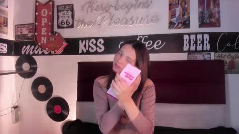 laura_serena online show from March 4, 11:39 am