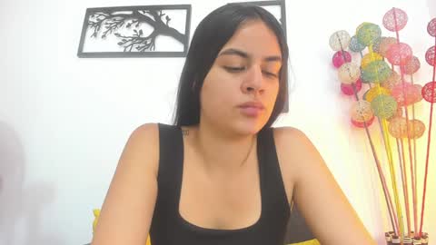 Snapshot of laura_soe chatting on January 5, 1:26 pm LAURA SOE online show from January 5, 1:26 pm