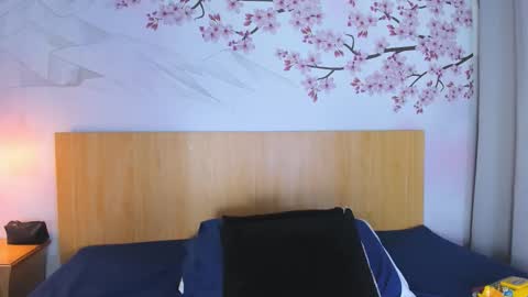 Laura online show from February 17, 3:06 am